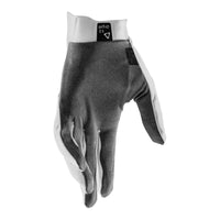 Leatt 1.5 GripR Glove - White (M/EU8/US9) LE6026000361#