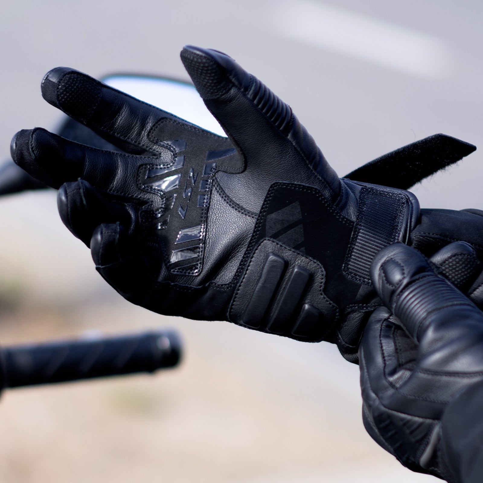 LS2 Octane Men's Waterproof Leather Gloves - Black (2XL) LS2A70070W0112XXL#