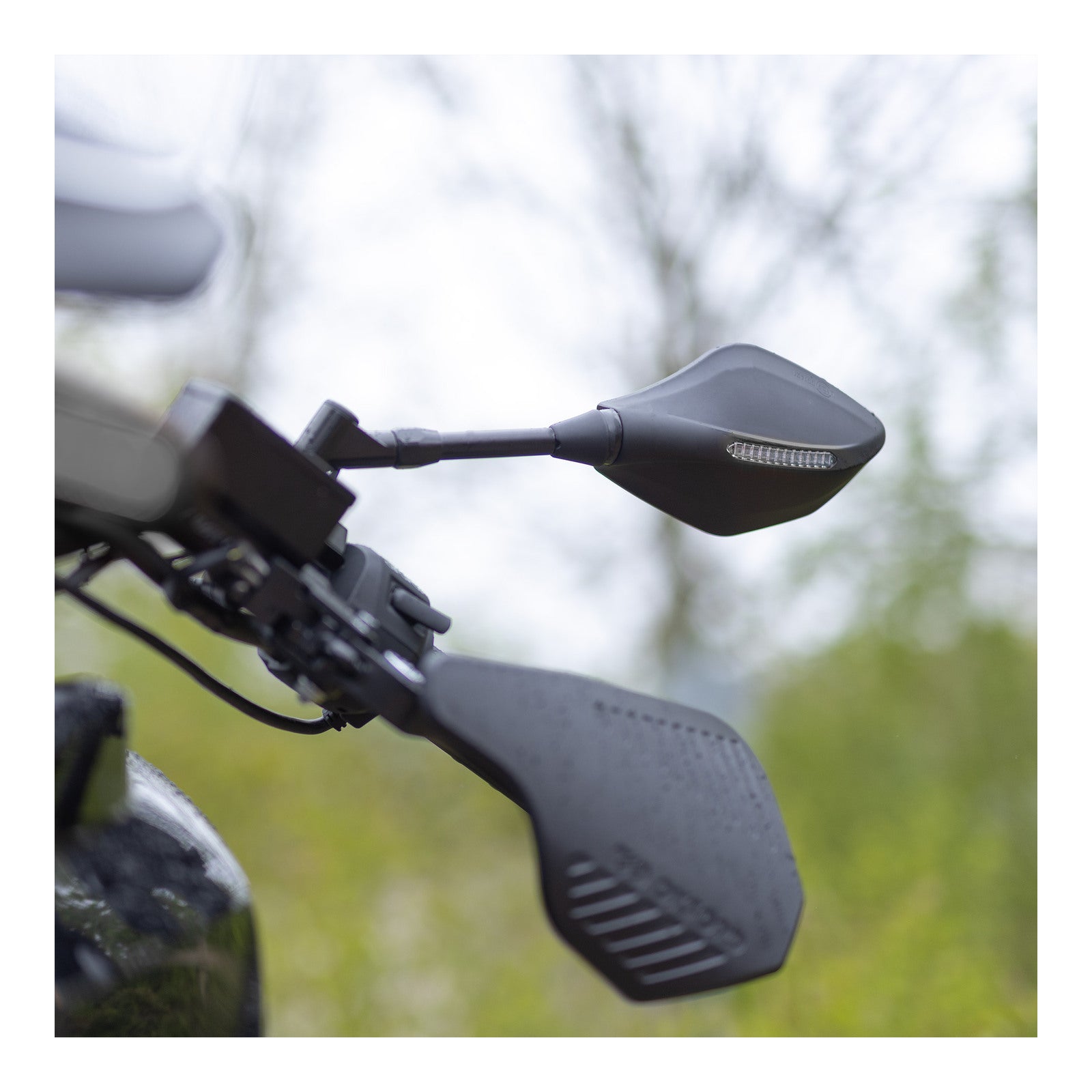 Oxford Signal Mirror - Right M10x1.25 Right-hand Thread OXOX513#