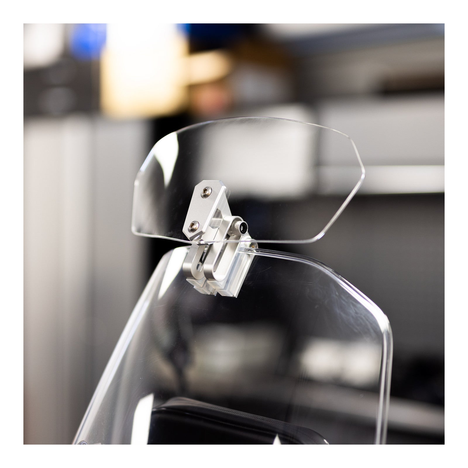 Oxford Wind Deflector- Clear 260 X 125mm OXOX846#