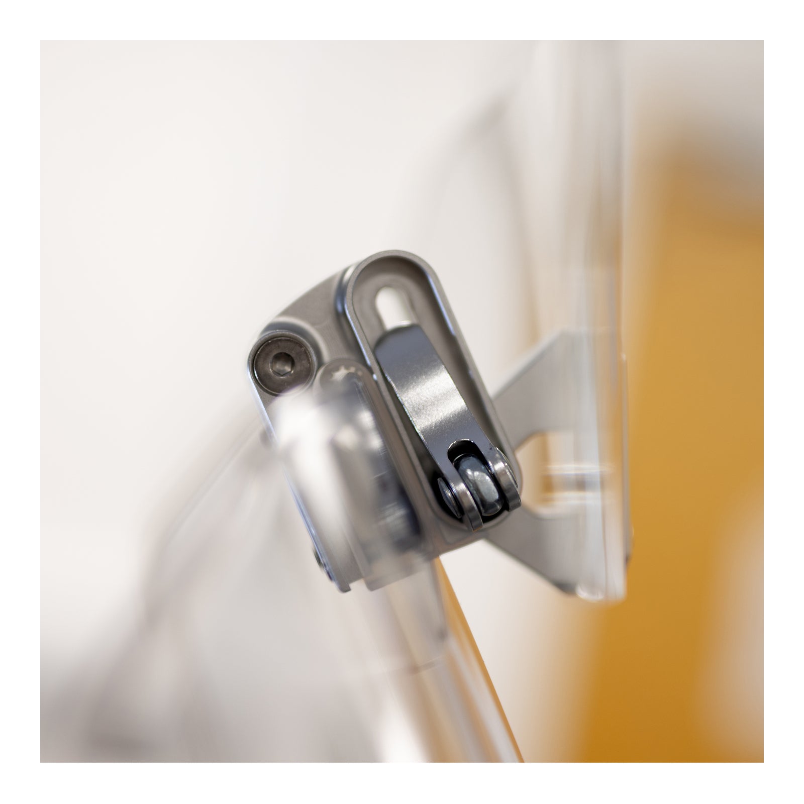 Oxford Wind Deflector- Clear 260 X 125mm OXOX846#